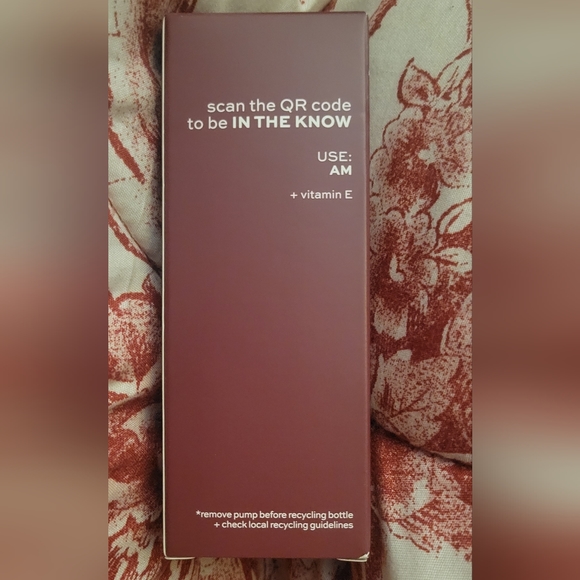 ITK Broad Spectrum SPF 30 Sunscreen Setting Mist 3.3 Fl Oz - Picture 6 of 8